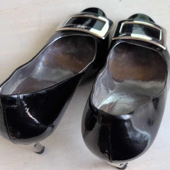 Roger Vivier Black and Silver Women's Pumps - Picture 4 of 6